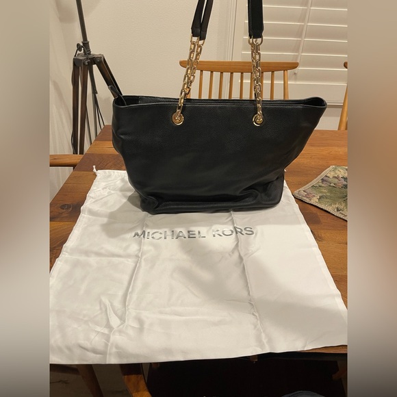 Michael Kors Black Tote Gold Chain The Mercer leather NWT - Picture 4 of 10